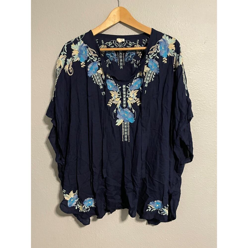Reba Womens Tunic 1X Navy Rayon Floral Embroidered Relaxed Peasant Artsy Boho